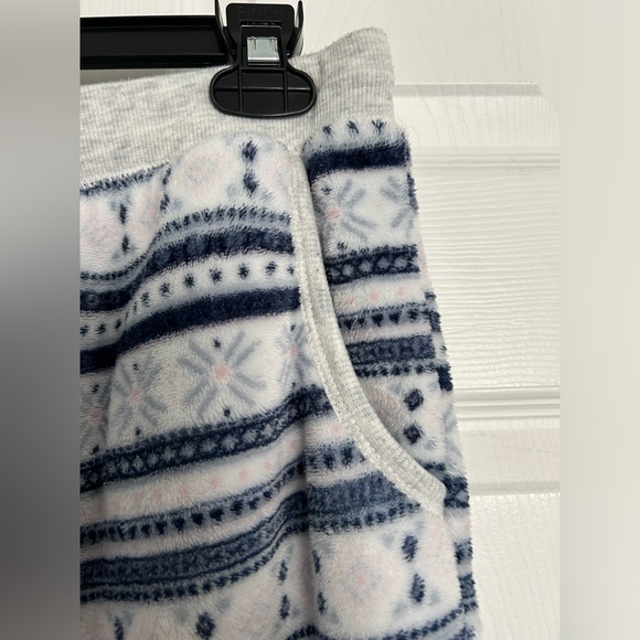 Fleece Patterned Pyjamas - Picture 5 of 7